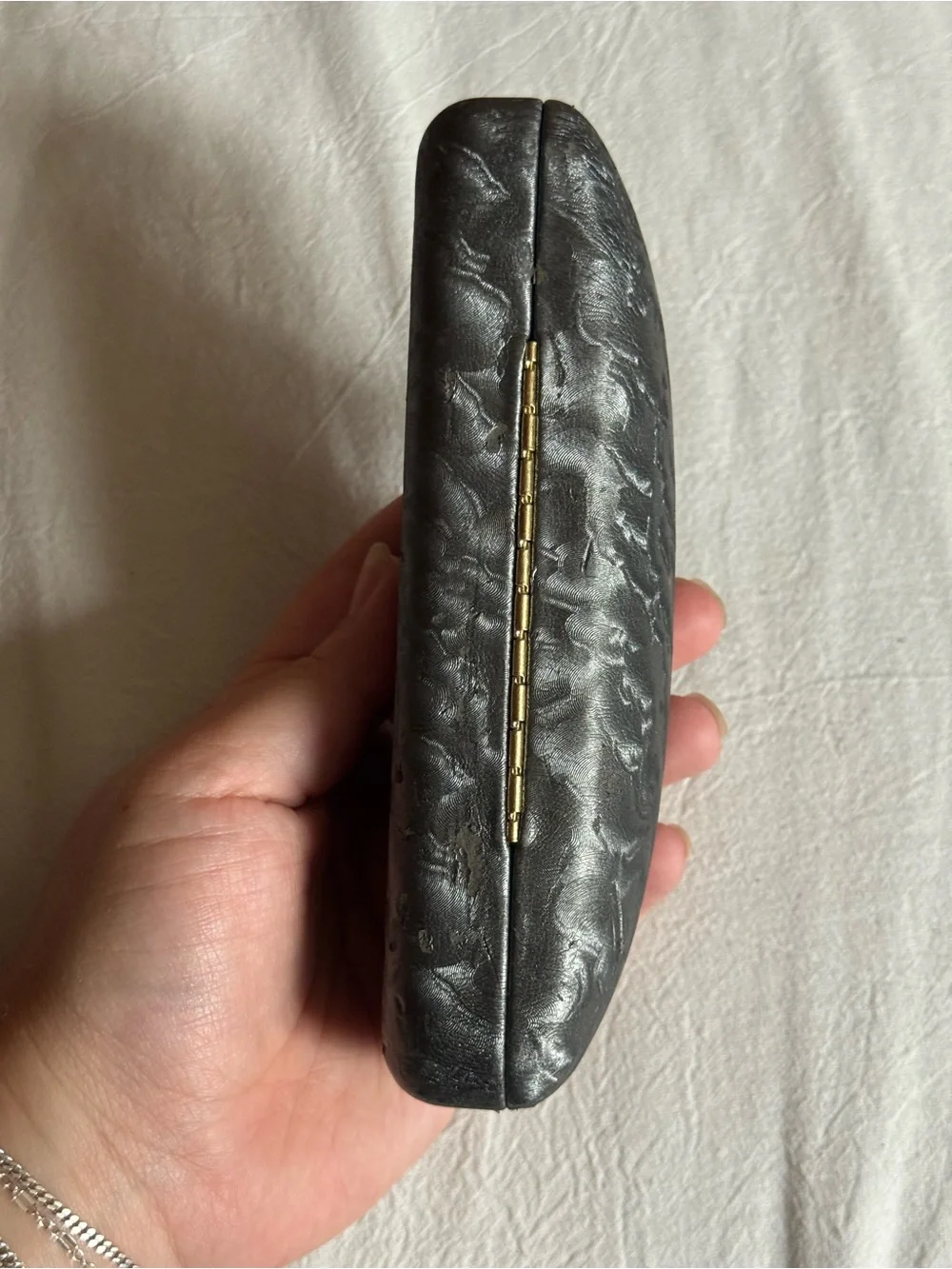 Diva Black Textured Sunglasses Case